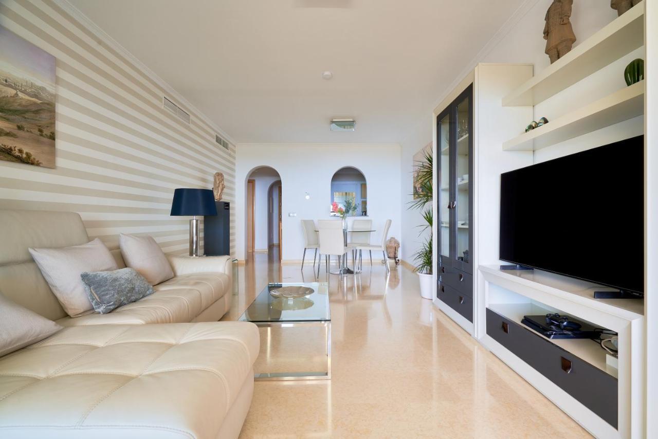 Neptuno Malaga Apartamento De Lujo 린콘데라빅토리아 외부 사진